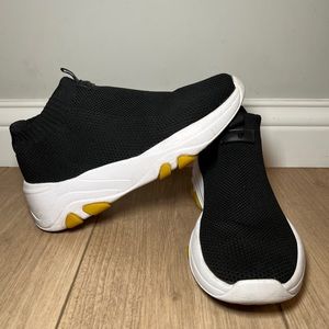 Nine West Women’s Leisure Shoe Size 8